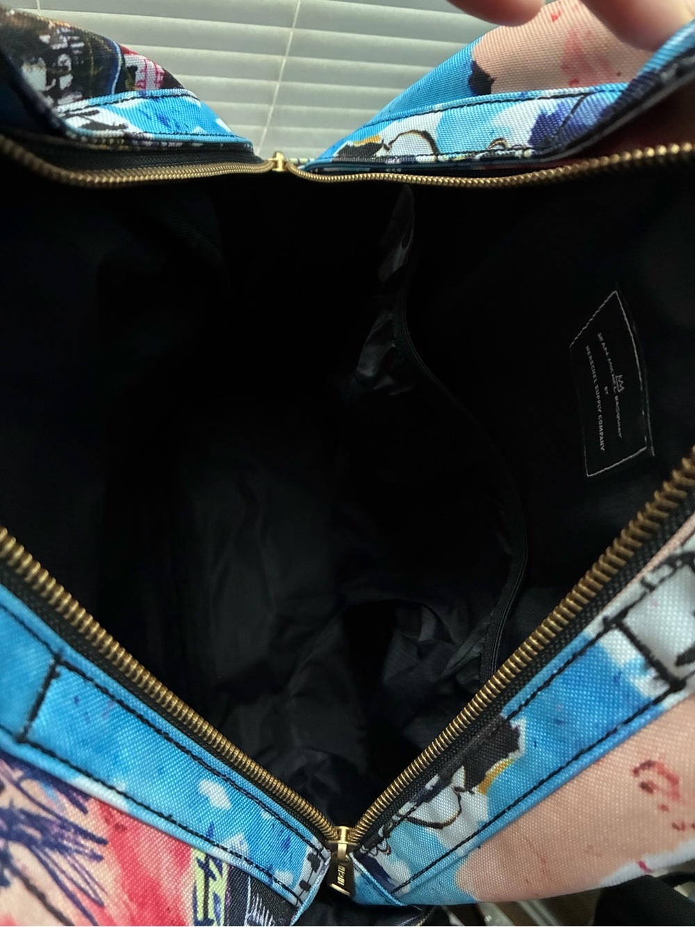 Herschel Supply Co. x Jean-Michel Basquiat Nova Mid-Volume Backpack, limited ed. - Picture 13 of 16